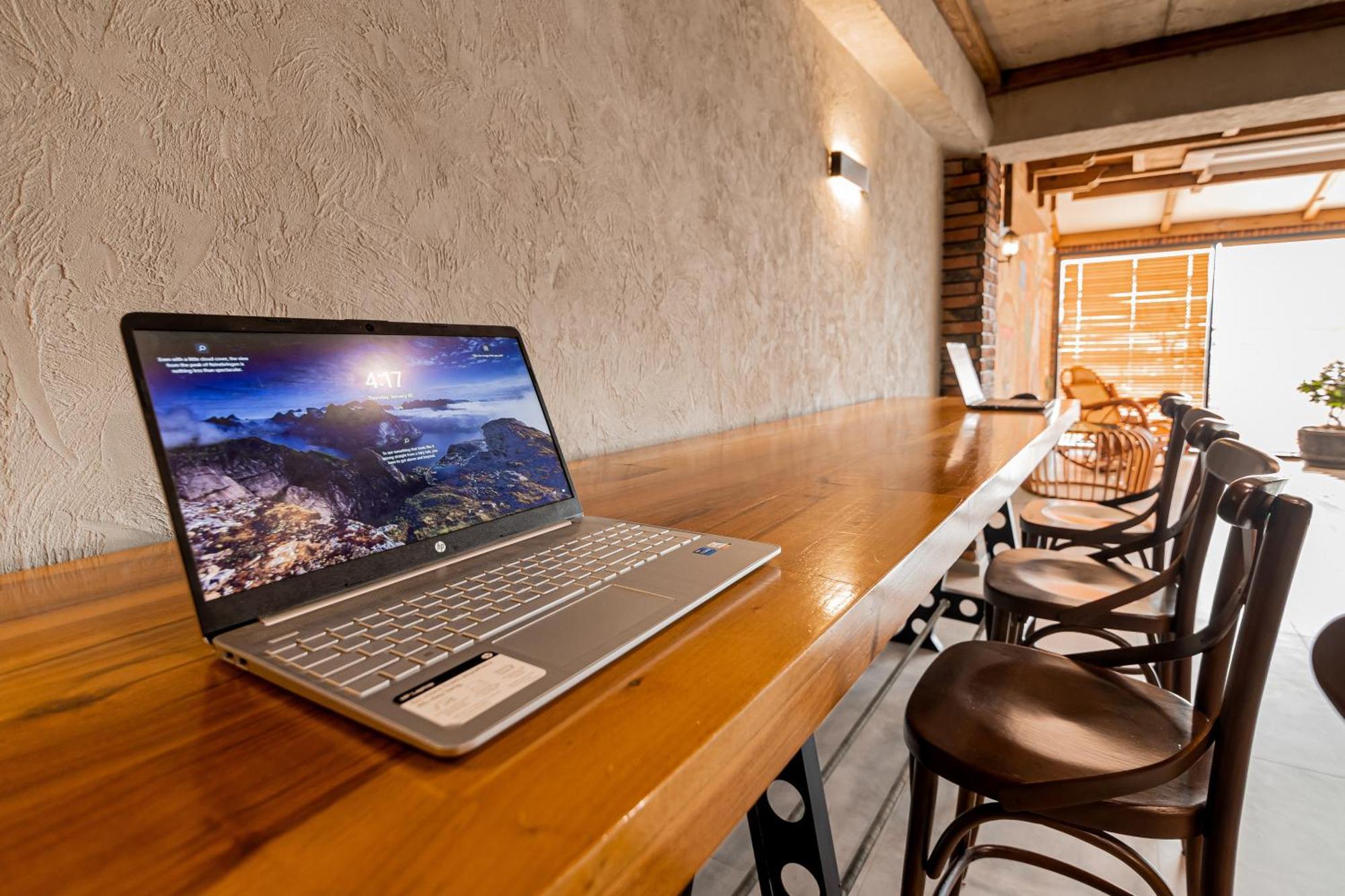 Ivy Hotel Tbiliszi Kültér fotó