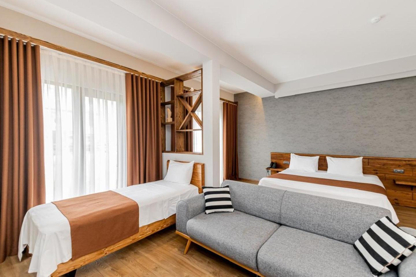 Ivy Hotel Tbiliszi Kültér fotó